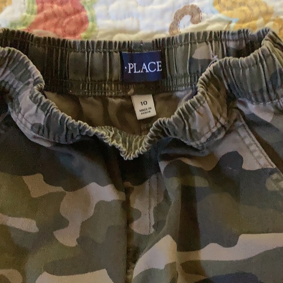 Boys khaki pants. - Picture 2 of 5